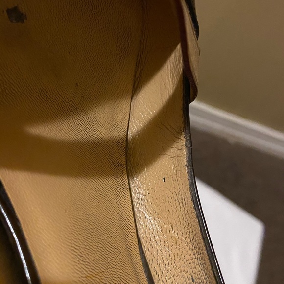 SOLD - Louis Vuitton 36.5 Vernis High Heels - Picture 9 of 17